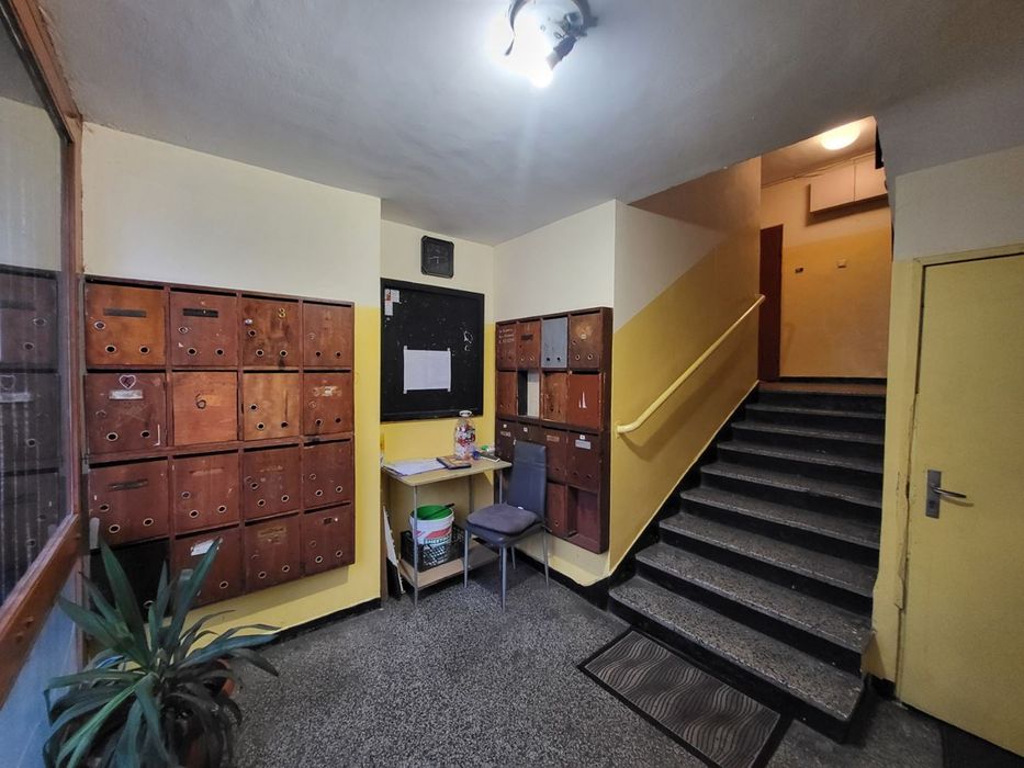 Тристаен апартамент в ж.к. Люлин 7! До детски градини!