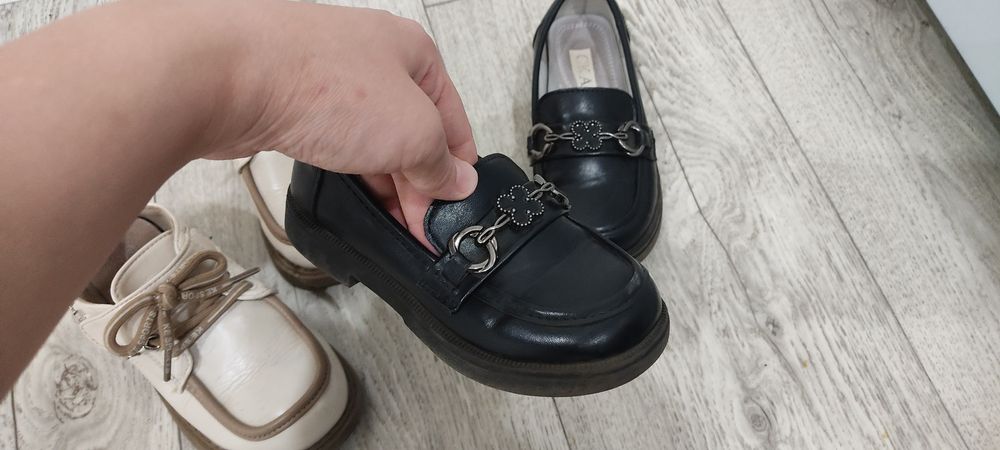 Продаю лоферы детские