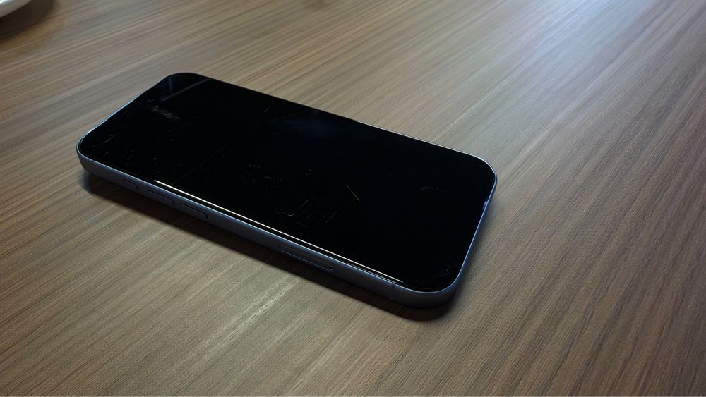 Продам iPhone 17