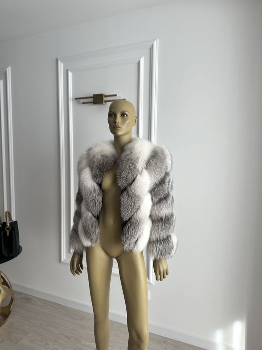 Haina de blana de lux