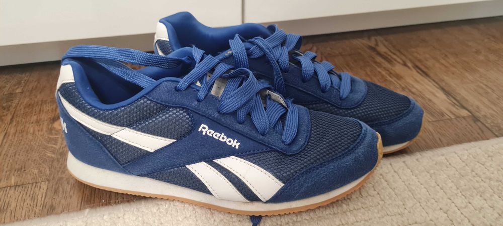 Маратонки reebok 36.5  номер