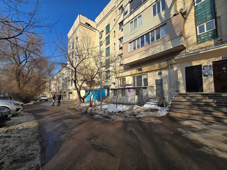 Продам 3-комнатную квартиру в Орбита-4 кирпичный дом