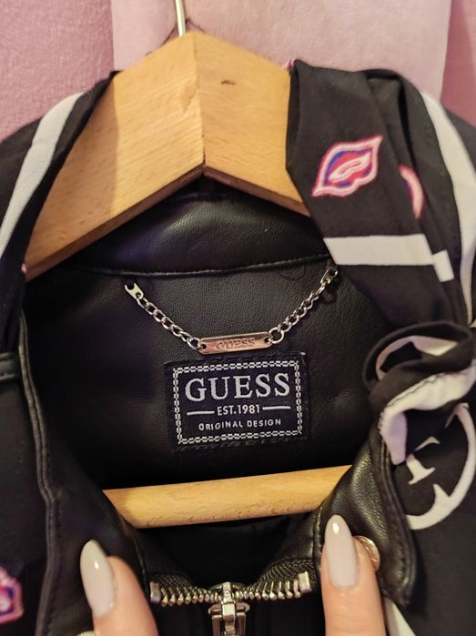 Дамско яке GUESS