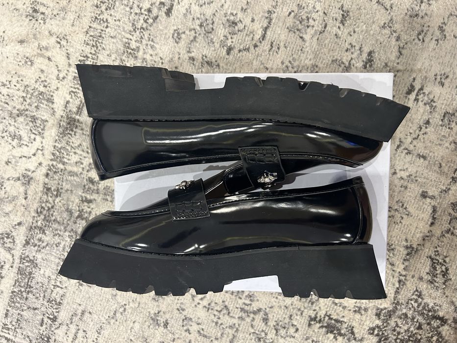 Лоафери чисто нови