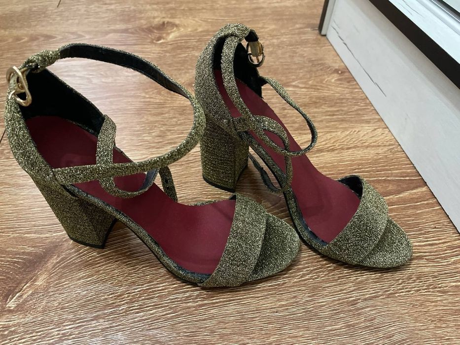 Туфельки 38 размера