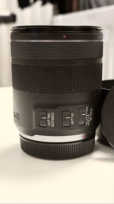 Vând Obiectiv Canon RF 85mm f/2.0