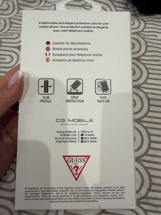 Guess калъф за iPhone 17 pro ЧИСТО НОВ!