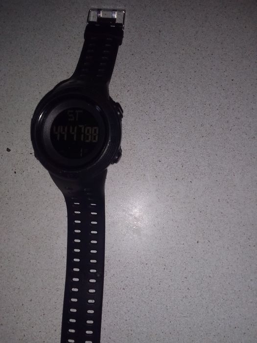 Продаю часы ручные новые