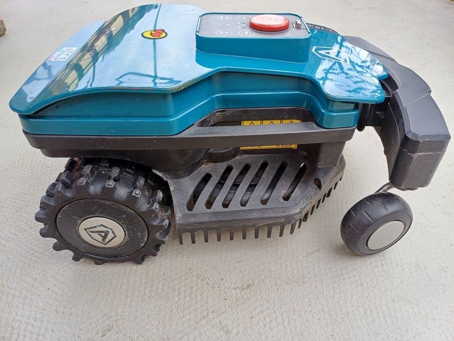 Косачка робот...