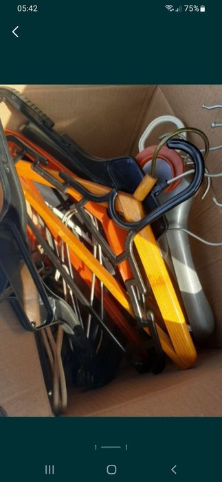 Продам вешалки советские