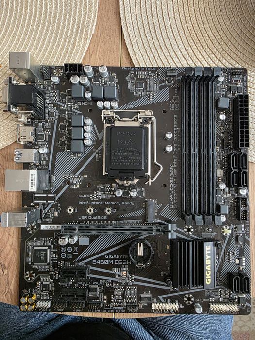 Gigabyte B460M DS3H s1200 ddr4