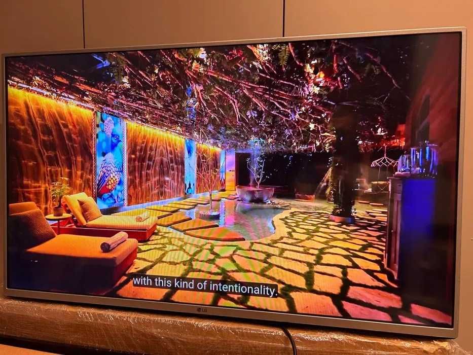 Продам Смарт Телевизор Лджи 4K Есть Все Дйюмов