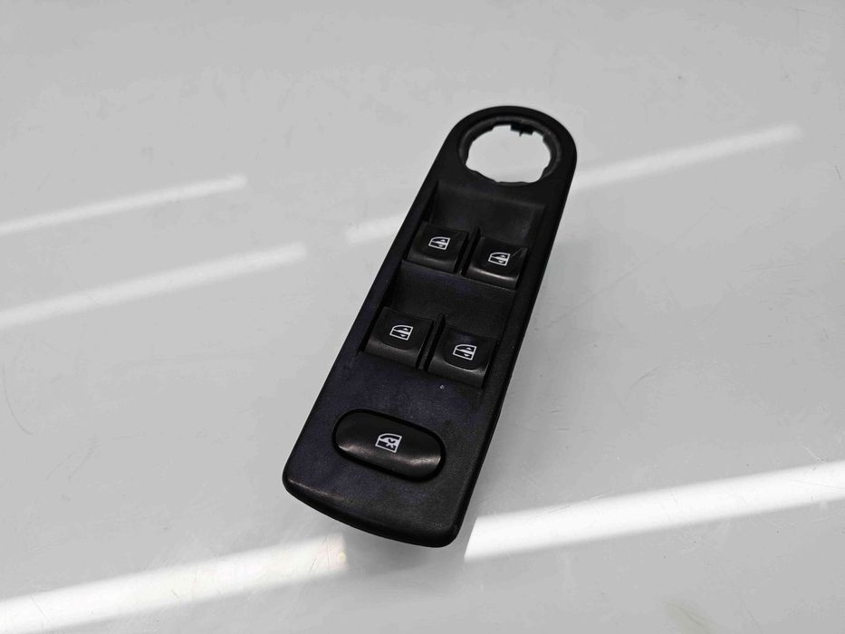 Butoane comanda geamuri sofer Renault Captur (X87) [Fabr 2013-2017] 2