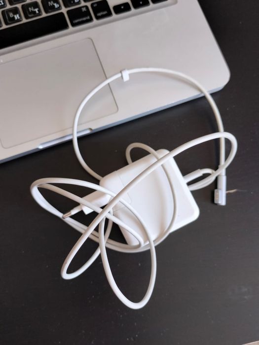 Apple MacBook Pro 13 (Mid 2012).