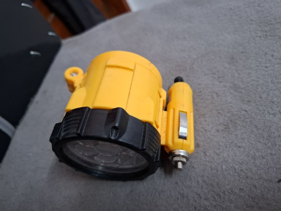 Lanterna 12v alimentare la bricheta - 50 lei /buc