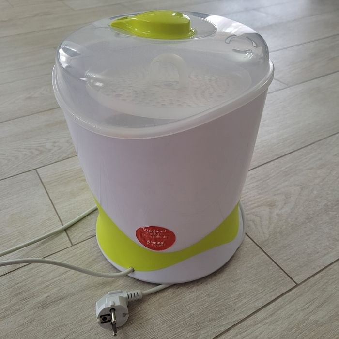 Vând sterlizator biberoane, marca Laica