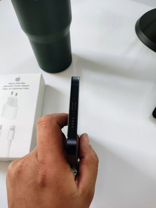 Iphone 12 yanada qulay narxda korobkasi bor 1chi qol ishonchli