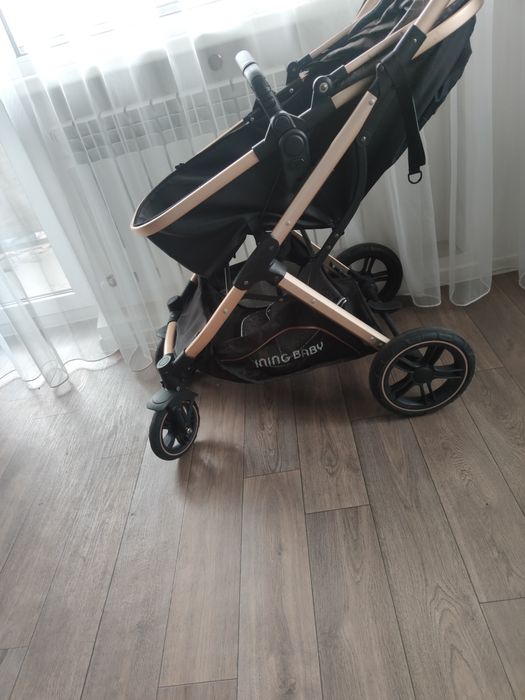 Детская коляска.