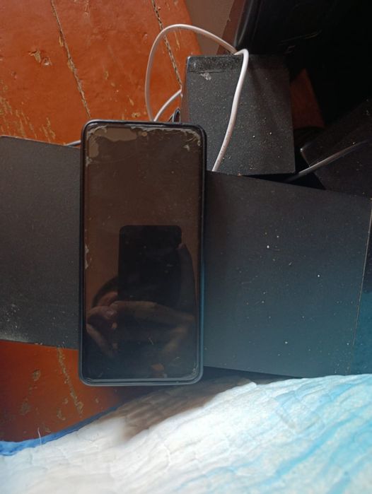 Продаю телефон Redmi not 10 pro