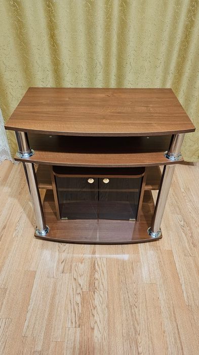 Тумбочка под телевизор