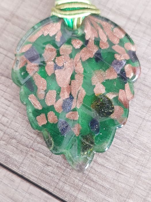 Продам кулоны из Венеции