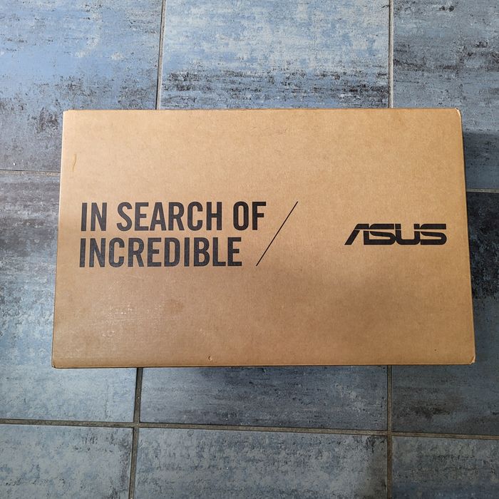 Asus VivoBook Mocan Amanet