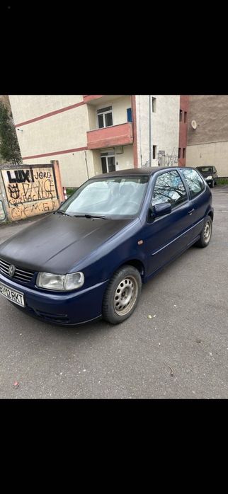 VOLKSWAGEN Polo 1999