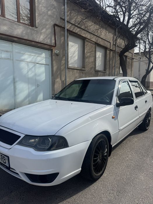 Sotiladi faqad naxdga Nexia 2 Dons 1,6 mator metan gaz butun mashina