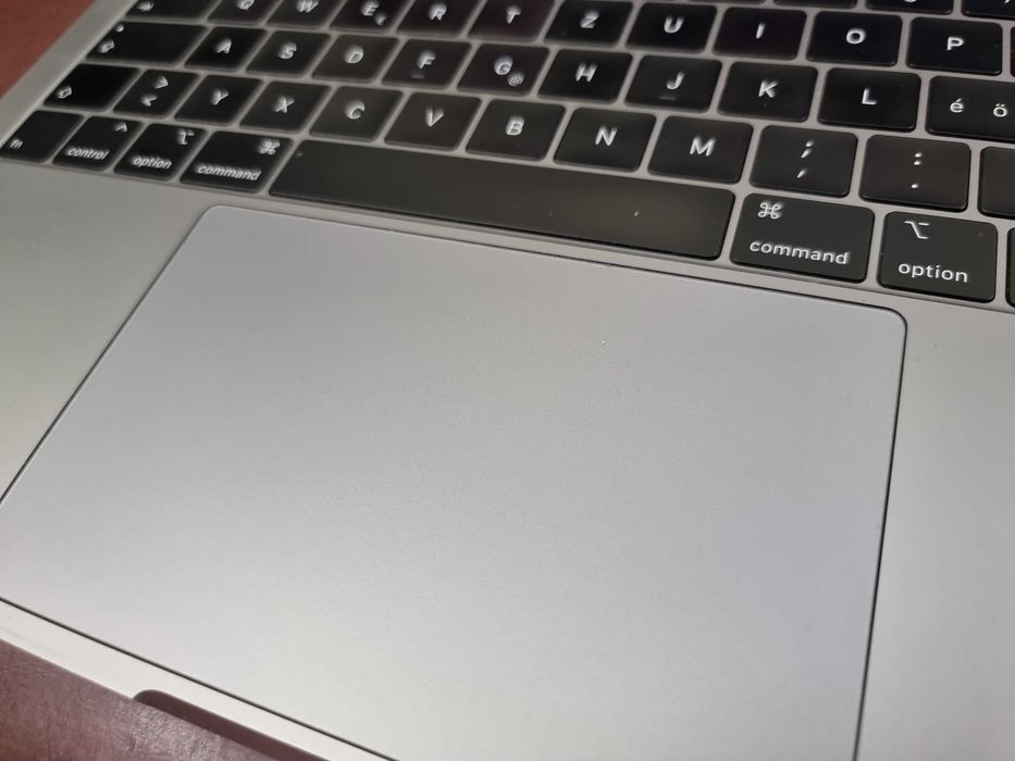 Apple MacBook PRO