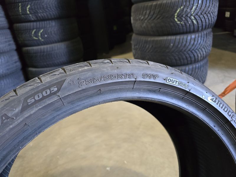 235/35/19 Bridgestone 2piese