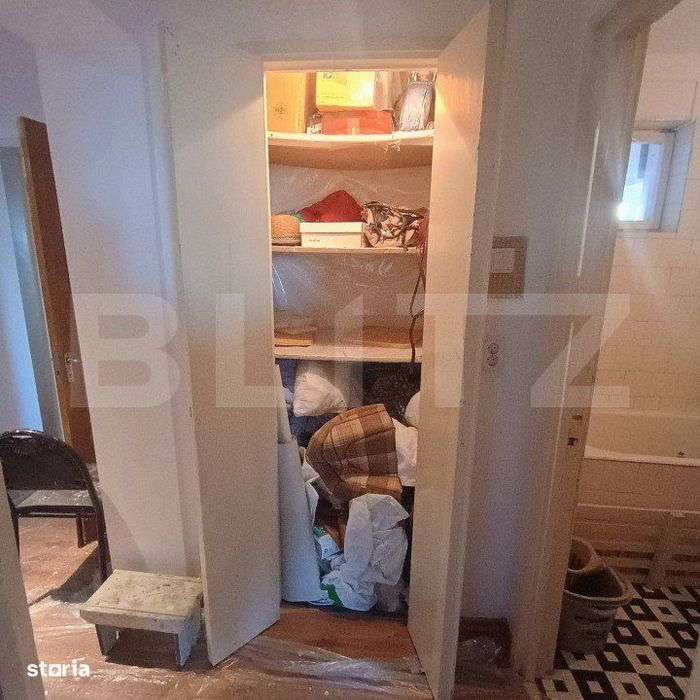 Apartament 4 camere, 82 mp ,3 balcoane inchise + boxa, zona Sud