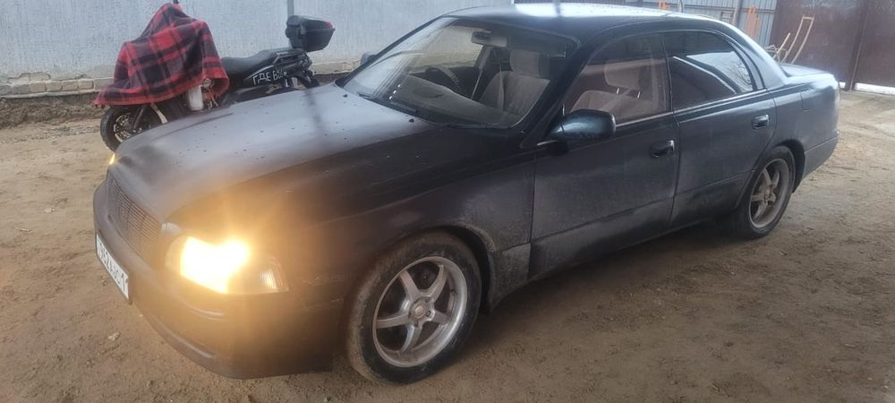 Тойота Виндом правый руль