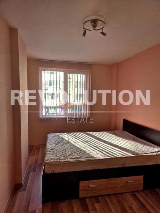 Двустаен апартамент  в гр.Варна, Колхозен пазар!