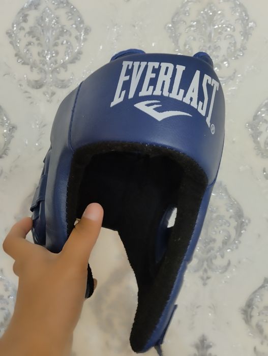 Продам шлем для бокса новый