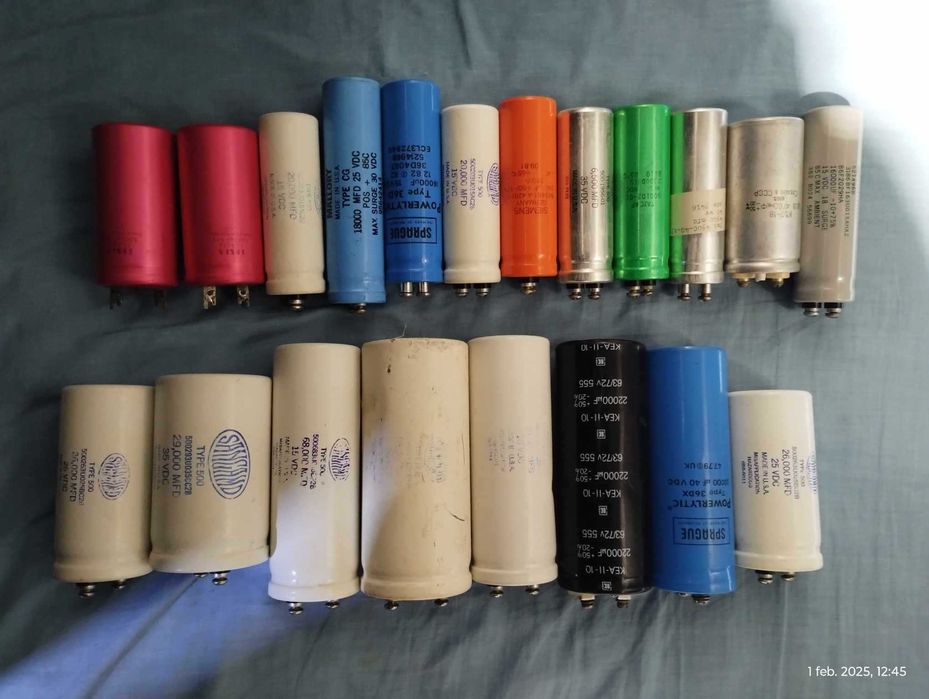 Lot 20 condensatoare 4500 uF - 98000 uF
