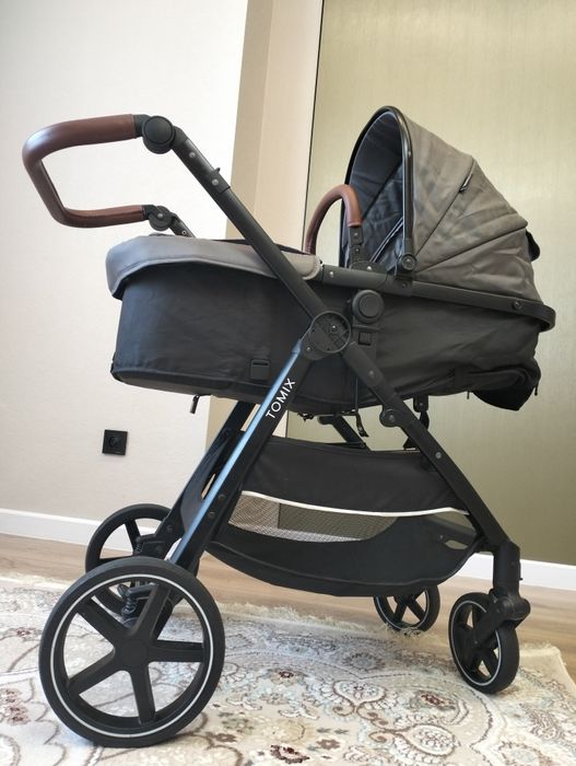 Продается детская коляска трансформер Tomix Bonny.