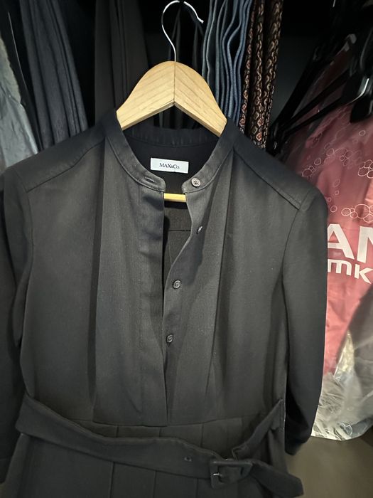 Платье  MAX&Co.