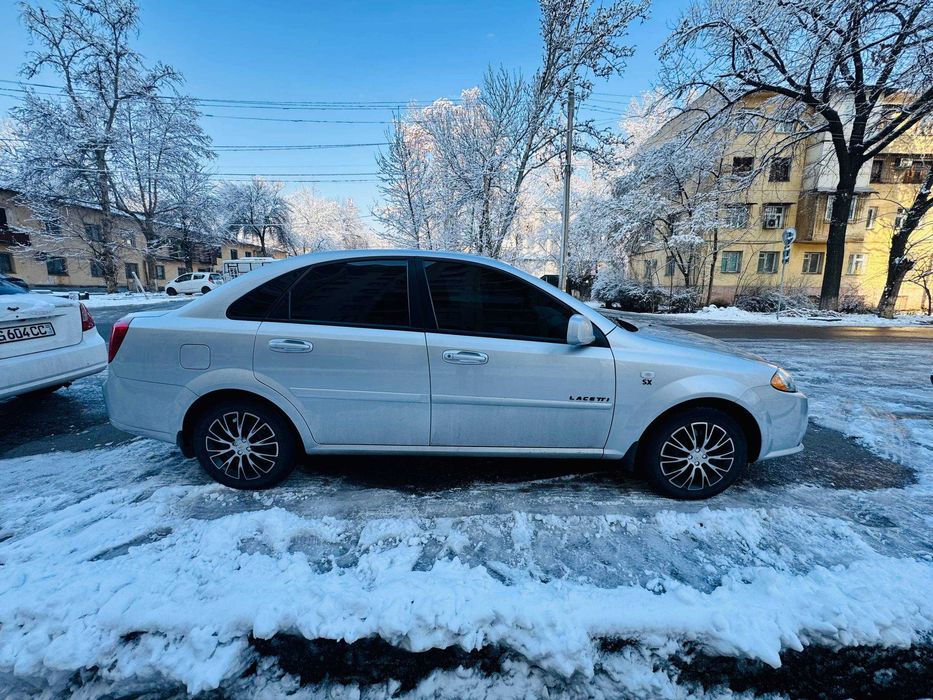 Срочно продам Jentra 1,5 8400$