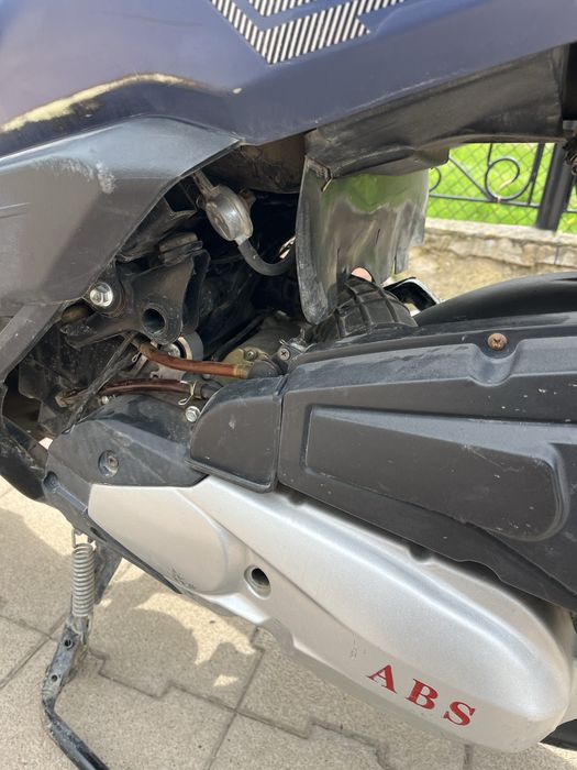 Продаю скутер танк