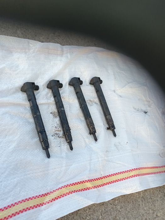 Piese pt motor de mercedes E class w212 biturbo din 2011