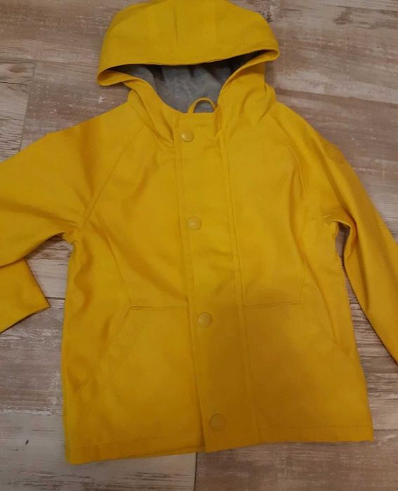 Geaca de ploaie,marimea 86