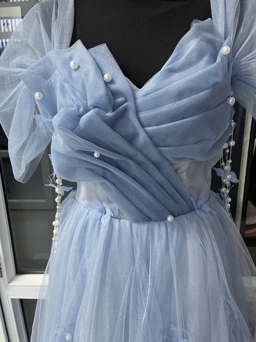 Платье вечернее идеально на выпускной