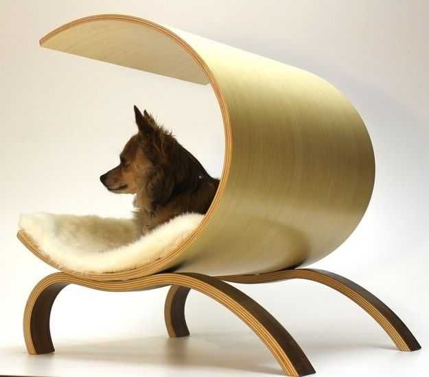 Къщички  и легла за кучета , котки и птици