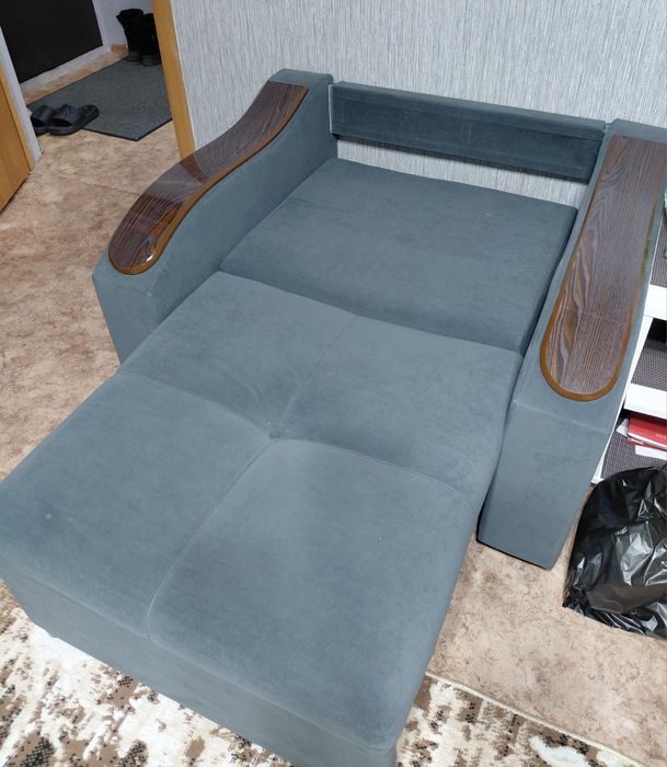 Уголок диван и два кресла