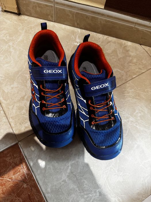 Обувки  Geox  39