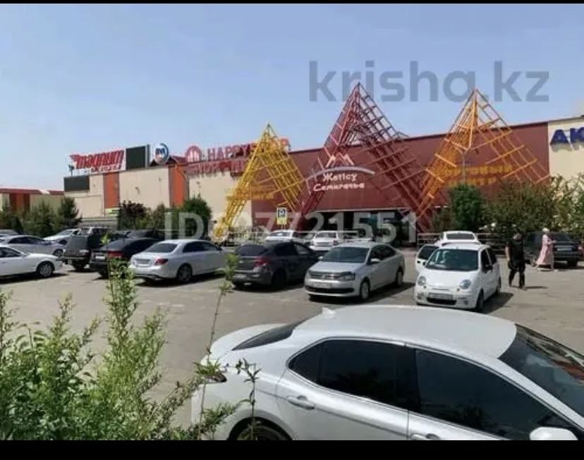 Продам контейнер на рынке Жетису