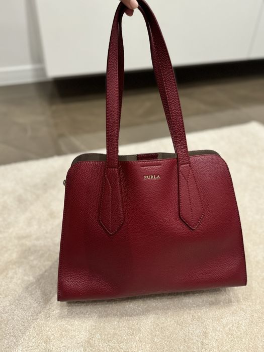 Чанти Furla черна/червена