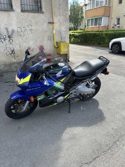 Vand Honda CBR 600 f3