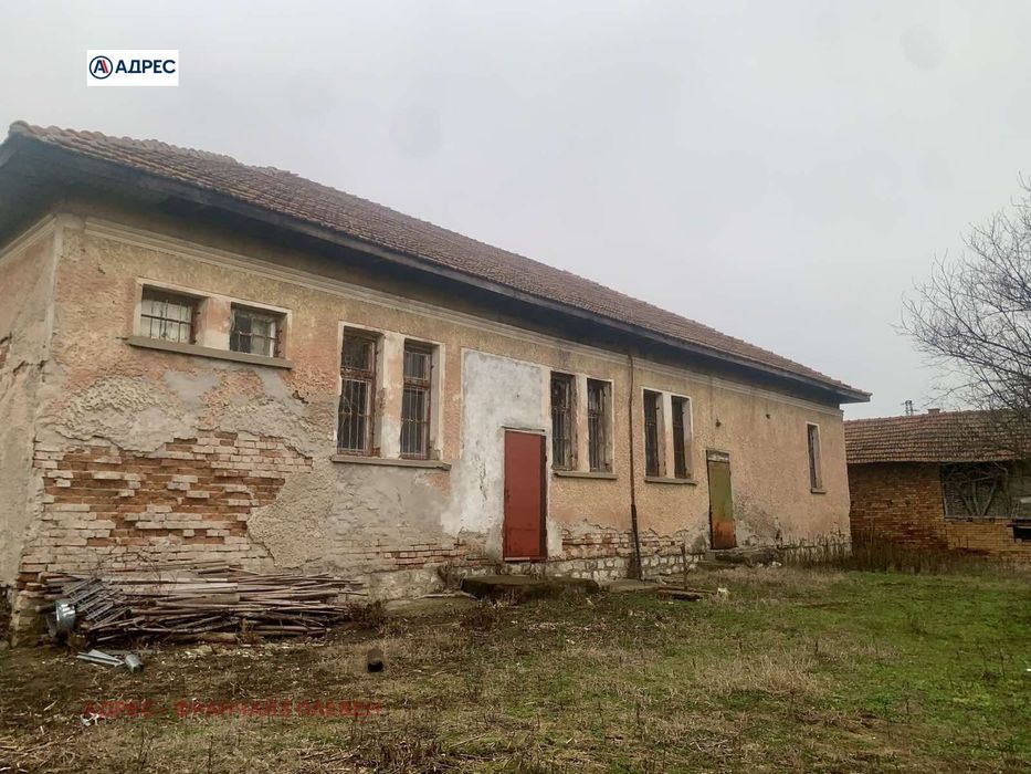 Продава се Склад в с. Горна Митрополия, Област Плевен - 250 кв.м за 164 €/кв.м - Снимка #3