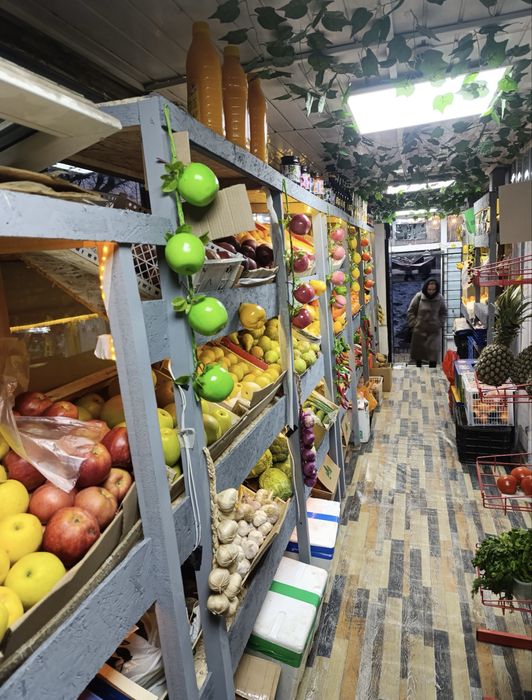 Действующий овощной магазин